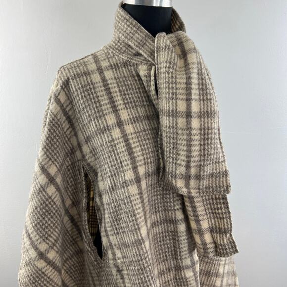 VINTAGE Beige Call Cape Poncho Plaid Wool? Knit Sleeveless Tie Mock Neck Pockets - Picture 4 of 5